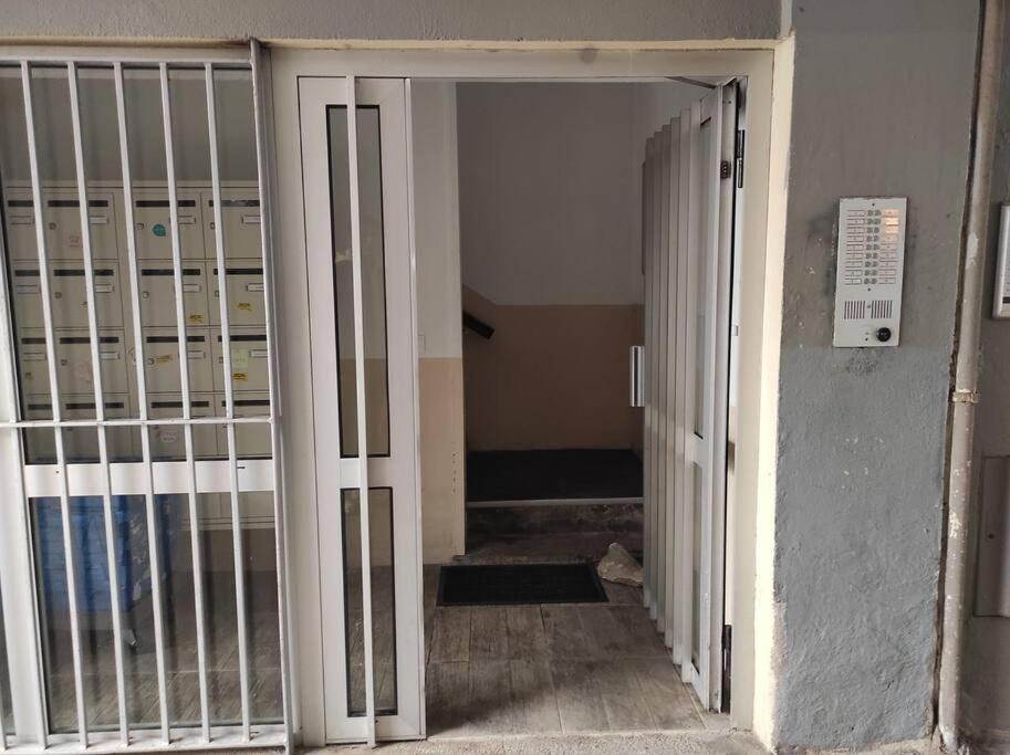 Studette Toute Equipee En Centre-ville * Nantes